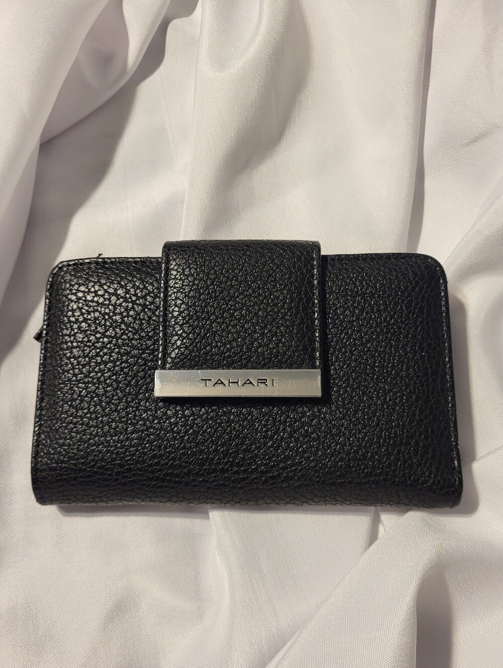 Tahari Black Wallet Snap Front Zippered Back Identity Protection Lining